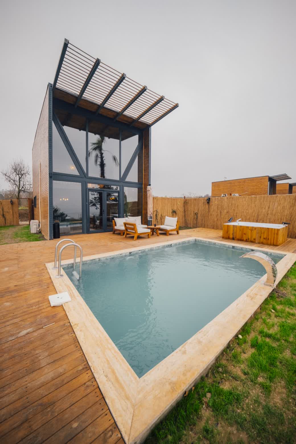 1+1 villa